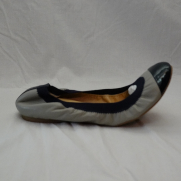 J CREW Mika Gray with Blue Patent Toe Cap & Trim Ballet Flats, size 9½ - Picture 7 of 8